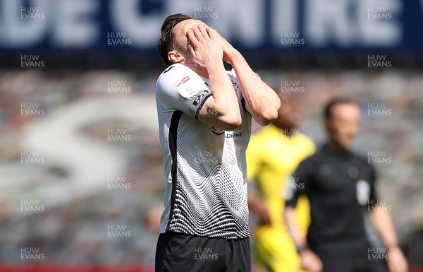 170421 - Swansea City - Wycombe Wanderers - SkyBet Championship - A frustrated Connor Roberts of Swansea City