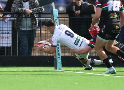 101026 Swansea RFC v Ebbw Vale, Super Rugbi Cymru - Matthew Aubrey of Swansea dives in to score try