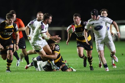 021025 - Swansea RFC v Newport RFC, Super Rygbi Cymru - Joe Thomas of Swansea looks to offload