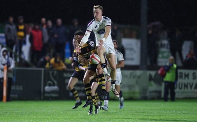 021025 - Swansea RFC v Newport RFC, Super Rygbi Cymru - Lewis Edwards of Swansea  and Matt O’Brien of Newport compete for the ball