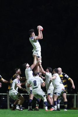 021025 - Swansea RFC v Newport RFC, Super Rygbi Cymru - Swansea take the line out