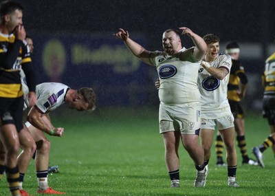 021025 - Swansea RFC v Newport RFC, Super Rygbi Cymru - Tom Crockett of Swansea celebrates on the final whistle