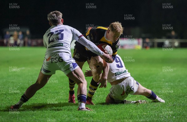 021025 - Swansea RFC v Newport RFC, Super Rygbi Cymru - Dai Richards of Newport crashes over to score try