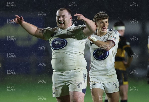 021025 - Swansea RFC v Newport RFC, Super Rygbi Cymru - Tom Crockett of Swansea celebrates on the final whistle