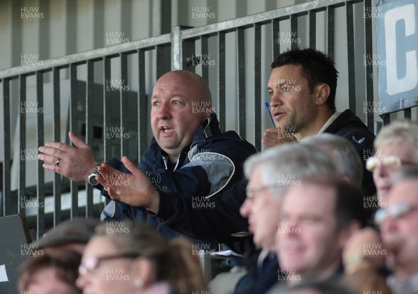 05.11.11 Swansea RFC v Neath RFC - Principality Premiership - Swansea coaches Jason Hyatt (L) and Damian Karauna 