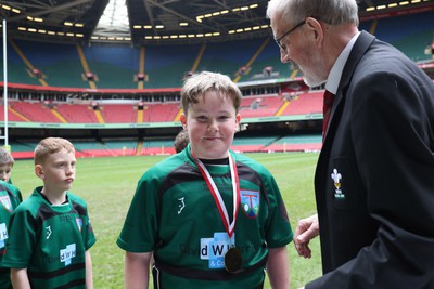 210324 - Swansea Valley v Mynydd Mawr - Welsh Schools Junior Group U11 DC Thomas Bowl Final - Players receive medals   