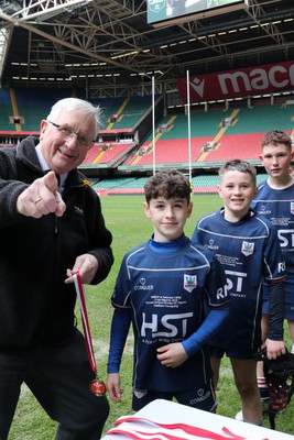 210324 - Swansea Valley v Mynydd Mawr - Welsh Schools Junior Group U11 DC Thomas Bowl Final - Players receive medals   