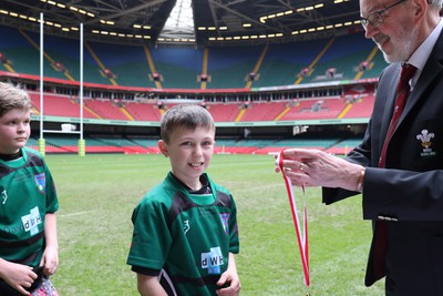 210324 - Swansea Valley v Mynydd Mawr - Welsh Schools Junior Group U11 DC Thomas Bowl Final - Players receive medals   