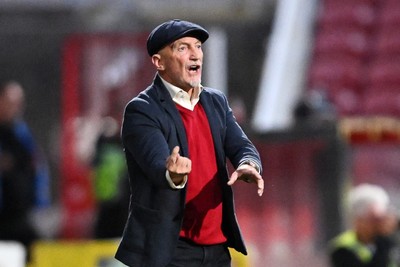 220926 - Swindon Town v Newport County - EFL Trophy -  Ian Holloway, Swindon Manager