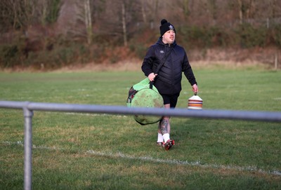 201225 - Taffs Well v Pentyrch - Admiral National League 2 East Central - Volunteer
