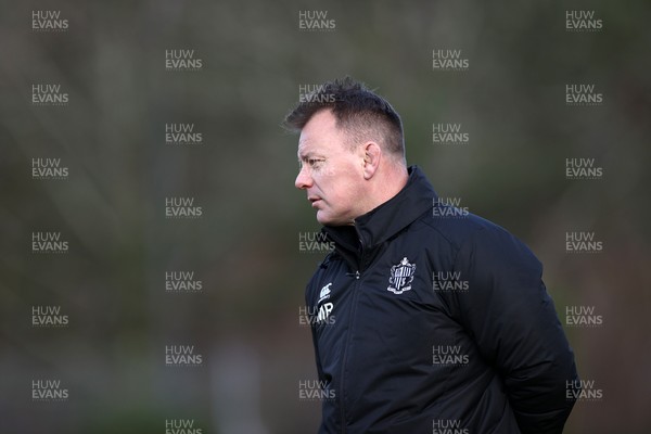 201225 - Taffs Well v Pentyrch - Admiral National League 2 East Central - Taffs Well Coach and former Wales international Matthew Rhys