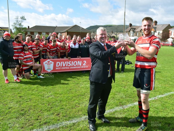 270419 - Taibach RFC v Birchgrove RFC - Division 2 West Central -  Phil Thomas from the WRU presents Scott Beard captain of Birchgrove a Rose Bowl trophy