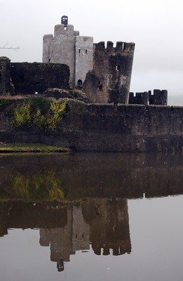 091209 - Doctor Who Filming - The Tardis sits on the tower at Caerphilly Castle, South Wales