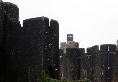 091209 - Doctor Who Filming - The Tardis sits on the tower at Caerphilly Castle, South Wales