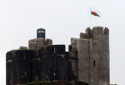 091209 - Doctor Who Filming - The Tardis sits on the tower at Caerphilly Castle, South Wales