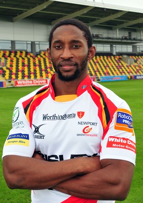 27.09.11.- Newport Gwent Dragons. New Dragons signing Tonderai Chavhanga.  