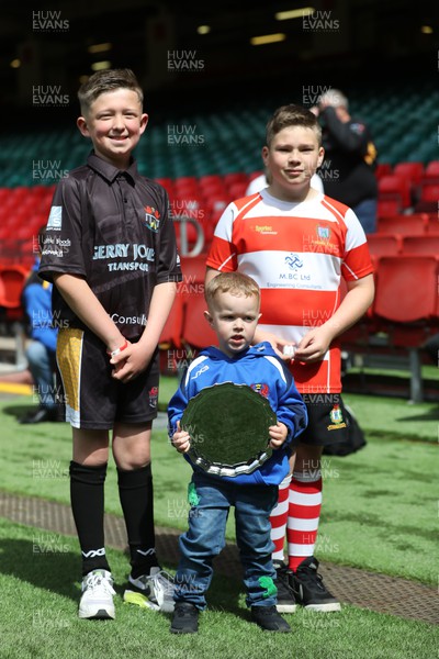 300422 - Tonna v Crumlin - WRU National Shield Final -  Mascots with the trophy