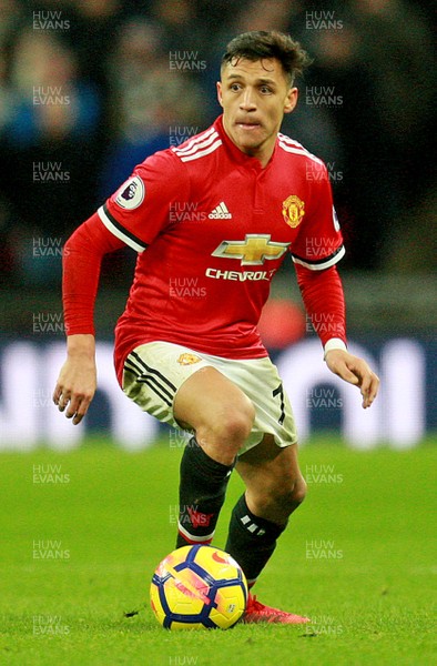 310118 - Tottenham Hotspur v Manchester United - Premier League -  Alexis Sanchez of Manchester United