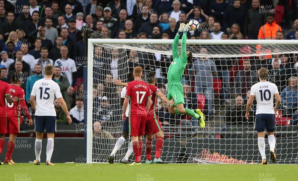 160917 - Tottenham Hotspur v Swansea City - Premier League - Lukasz Fabianski goalkeeper of Swansea City tips the ball over the bar under a relentless Spurs assult