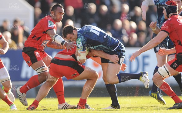 120113 - Toulon v Cardiff Blues - Heineken Cup -Jamie Roberts of Cardiff Blues takes on the Toulon defence