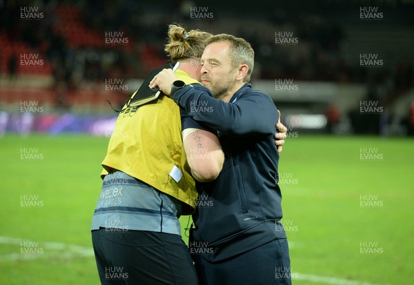 201017 - Toulouse v Cardiff Blues - European Rugby Challenge Cup - Danny Wilson with Kristian Dacey of Cardiff Blues
