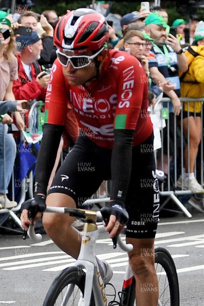 070925 - Picture shows an emotional Geraint Thomas as he crosses the finish line in Cardiff in his last ever race in Wales in the final stage of the Tour of Britain from Newport to Cardiff to end his career