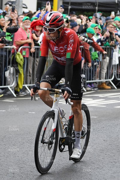 070925 - Picture shows an emotional Geraint Thomas as he crosses the finish line in Cardiff in his last ever race in Wales in the final stage of the Tour of Britain from Newport to Cardiff to end his career