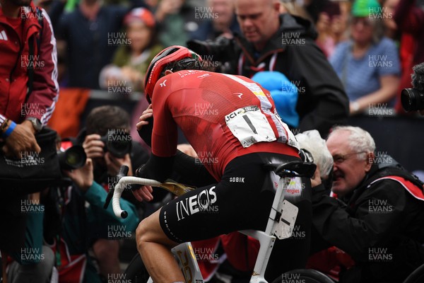070925 - Picture shows an emotional Geraint Thomas as he crosses the finish line in Cardiff in his last ever race in Wales in the final stage of the Tour of Britain from Newport to Cardiff to end his career