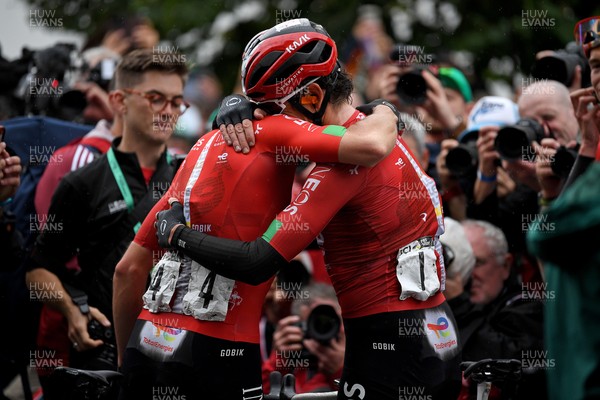 070925 - Picture shows an emotional Geraint Thomas as he crosses the finish line in Cardiff in his last ever race in Wales in the final stage of the Tour of Britain from Newport to Cardiff to end his career