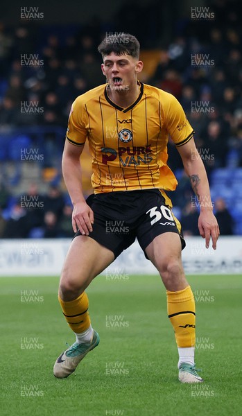 091223 - Tranmere Rovers v Newport County - Sky Bet League 2 - Seb Palmer-Houlden of Newport County rues a missed chance