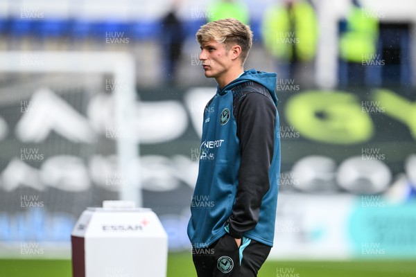 130925 - Tranmere Rovers v Newport County - Sky Bet League 2 - Tom Davies of Newport County arrives ahead of the game