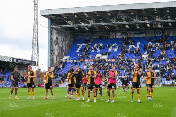 130925 - Tranmere Rovers v Newport County - Sky Bet League 2 - Newport players applaud the fans at the end of the game