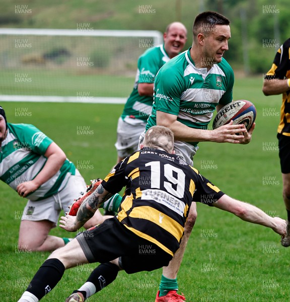 260425 - Tredegar Ironsides v Magor - Admiral National League 5 East -