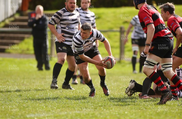 150417 - Treorchy RFC v Dowlais RFC - WRU  Division 1 East Central - Stephfan Jones of Treorchy spreads the ball wide