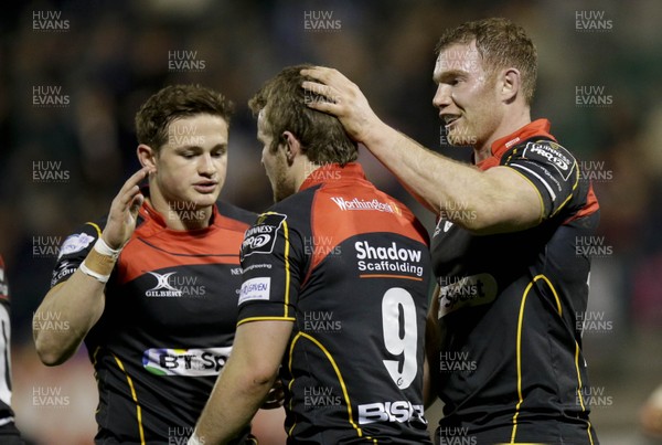 28 03 15 - Benetton Treviso v Newport Gwent Dragons - Guinness Pro12 -Dragons player celebrate the try of Jonathan Evans