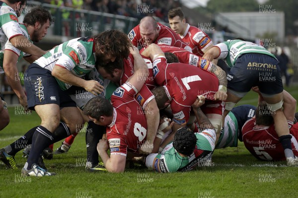 08 02 14 - Treviso - Stadio di Monigo - Benetton Treviso v Scarlets - RaboDirect Pro12 - The first try of Scarlets team 