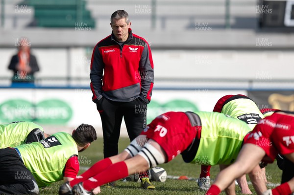 110218 - Benetton Treviso v Scarlets - Guinness Pro14 - Round 14 - Scarlets Defence Coach Byron Hayward during the warm up 