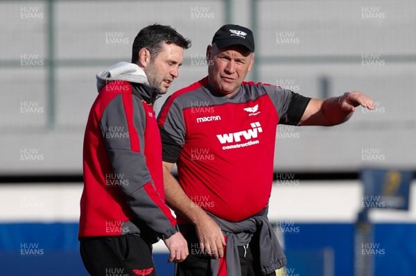 161217 - Benetton Treviso v Scarlets - European Rugby Champions Cup -  Scarlets Head Coach Wayne Pivac with Scarlets Backs Coach Stephen Jones during the warm-up