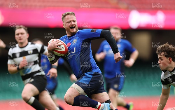 190426 - Tumble v New Dock Stars, Mens Division 3 Cup Final - Dafydd Daniel of New Dock Stars races in to score try