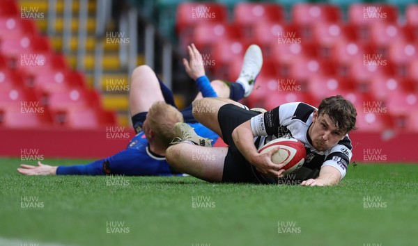 190426 - Tumble v New Dock Stars, Mens Division 3 Cup Final - Dafydd Thomas of Tumble races in to score try