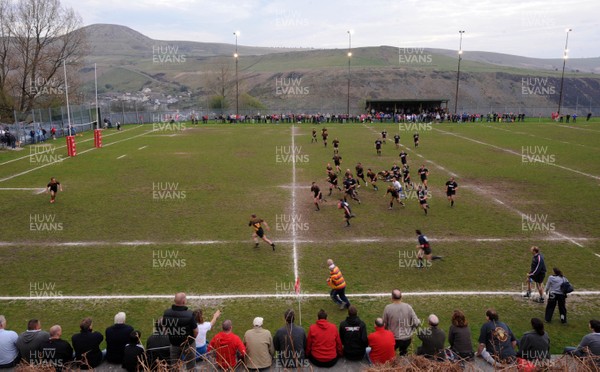 28.04.10 -  Tylorstown v Penarth - Swalec League Three South West -  