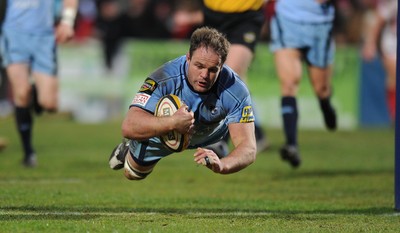 03.04.10 - Ulster v Cardiff Blues - Magners League - Xavier Rush of Cardiff Blues runs in and scores try. 