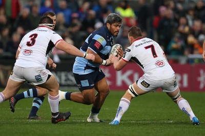 011218 - Ulster v Cardiff Blues - Guinness PRO14 -  Ulster Marty Moore  and Jordi Murphy tackle Cardiff Blues Nick Williams