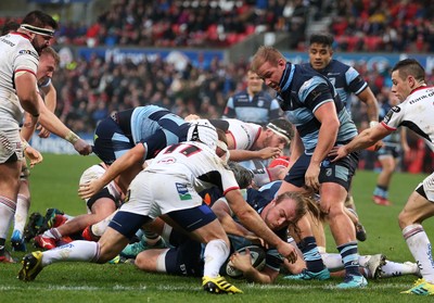 011218 - Ulster v Cardiff Blues - Guinness PRO14 -  Cardiff Blues Kristian Dacey scores a try