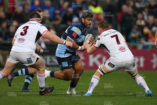 011218 - Ulster v Cardiff Blues - Guinness PRO14 -  Ulster Marty Moore  and Jordi Murphy tackle Cardiff Blues Nick Williams