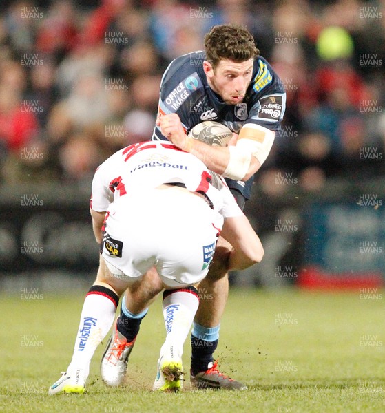 270315 - Ulster v Cardiff Blues - Guinness PRO12 -  Alex Cuthbert of Cardiff tackled by Roy Scholes of Ulster  (c) Huw Evans Agency