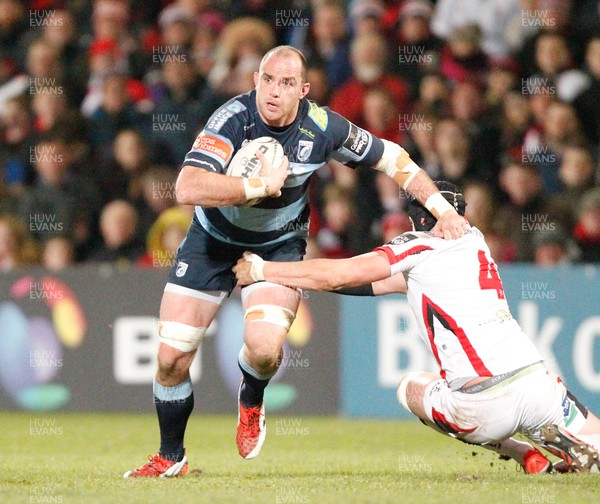 270315 - Ulster v Cardiff Blues - Guinness PRO12 -  Lou Reed of Cardiff tackled by Dan Tuohy of Ulster  (c) Huw Evans Agency