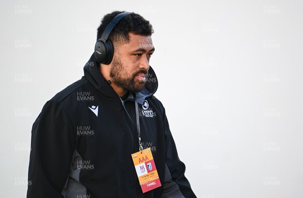 190424 - Ulster v Cardiff Rugby - United Rugby Championship - Taulupe Faletau of Cardiff arrives