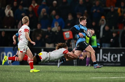 310126 - Ulster v Cardiff Rugby - United Rugby Championship - Steffan Emanuel of Cardiff on his way to scoring his side's second try despite the attention of Werner Kok of Ulster