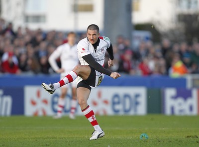 12.11.11  Ulster v Clermont Auvergne Ian Humphreys kicks the first penalty for Ulster. 